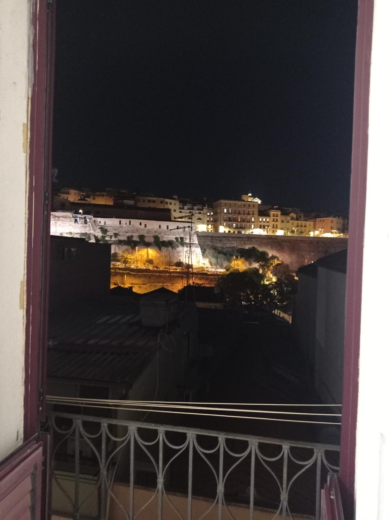 Central Moon Cagliari Vista Mare 部屋 写真