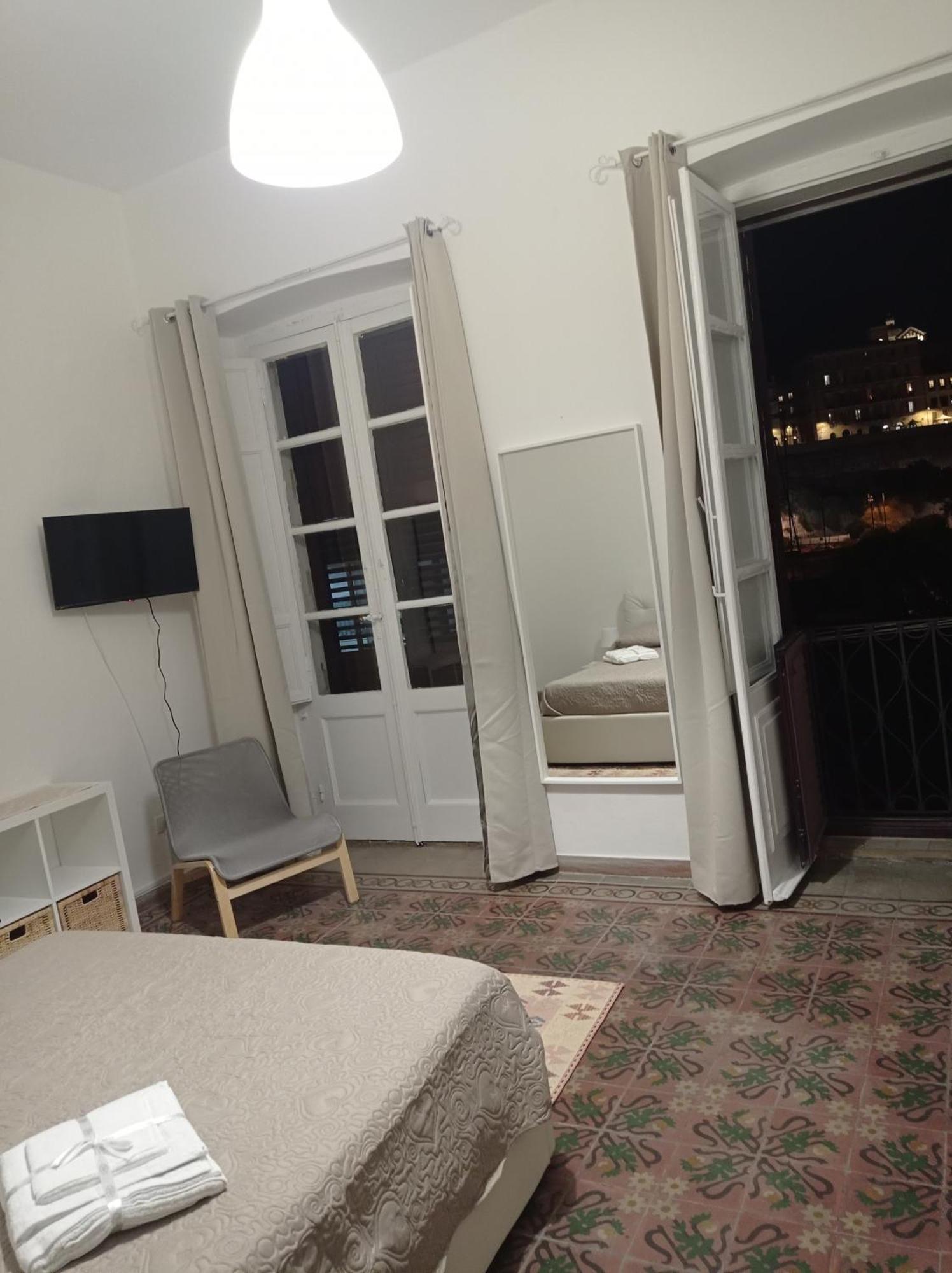 Central Moon Cagliari Vista Mare 部屋 写真
